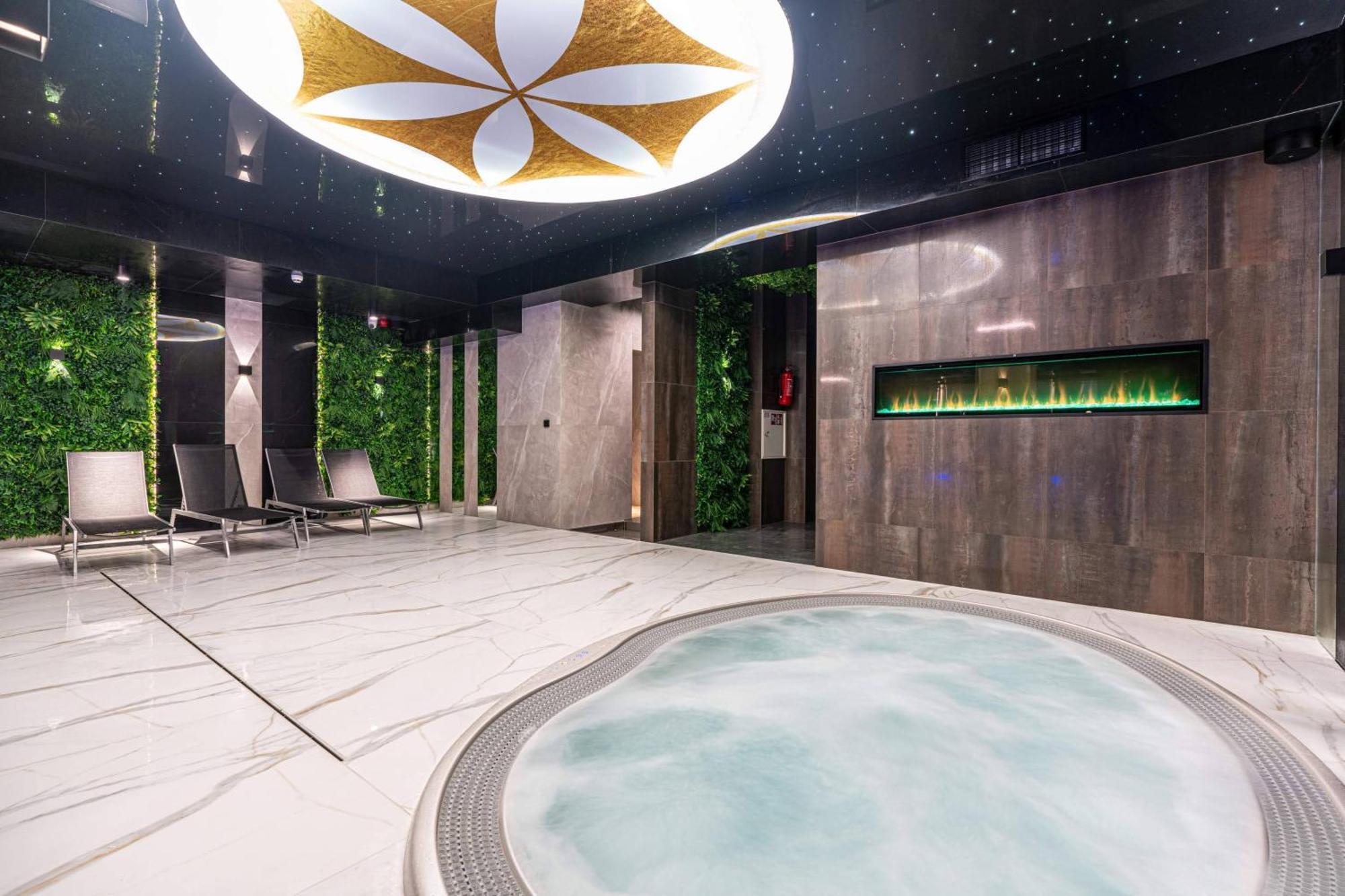 Goralski Resort Pool & Spa Bialka Tatrzanska Bagian luar foto